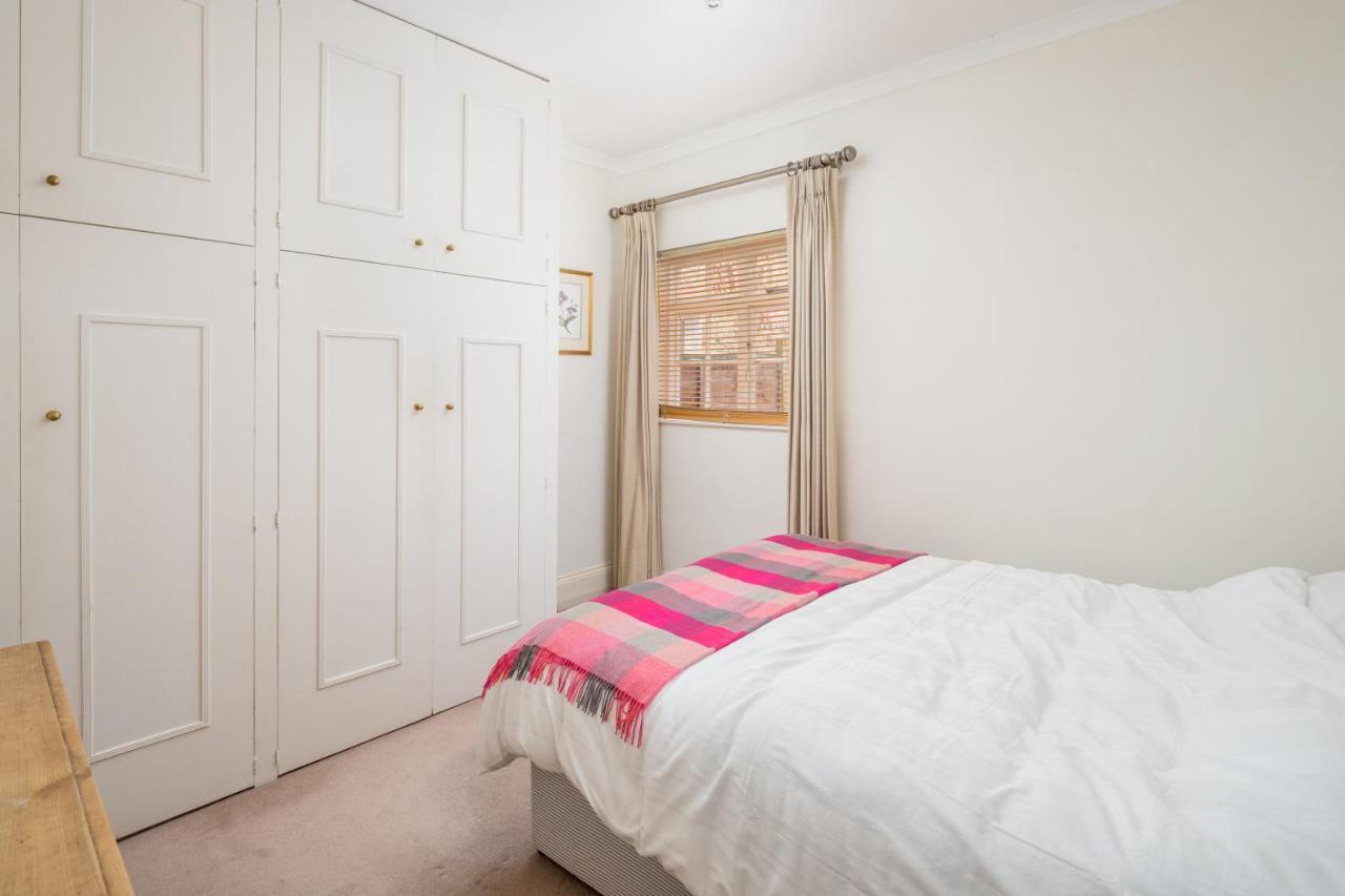Charming 2Br Flat With Patio In Hammersmith London Kültér fotó